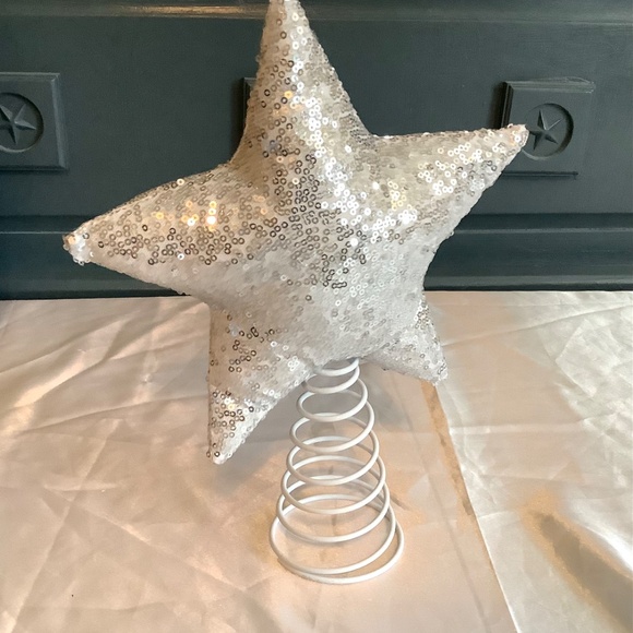 plush silver sequin star Christmas tree topper - Picture 3 of 4